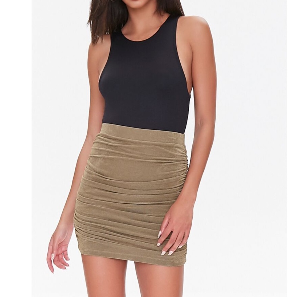 Forever 21 green skirt